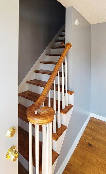 More Photos Of 1648 Alexandria Dr, Lexington Apartments For Sale