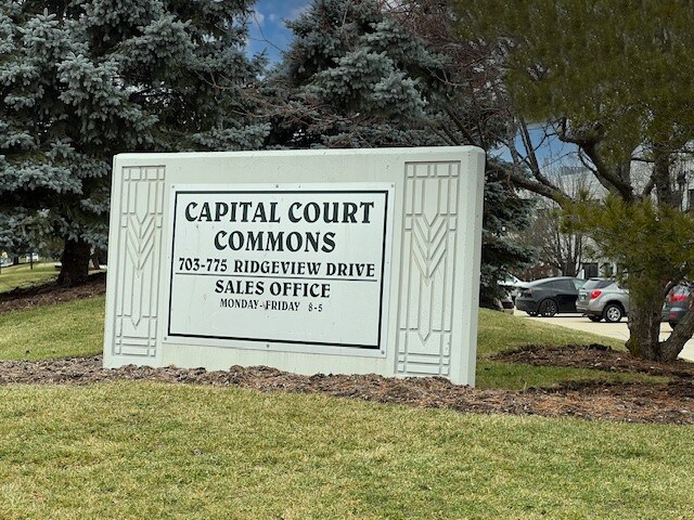 More Photos Of 707 Ridgeview Dr, McHenry Flex For Sale