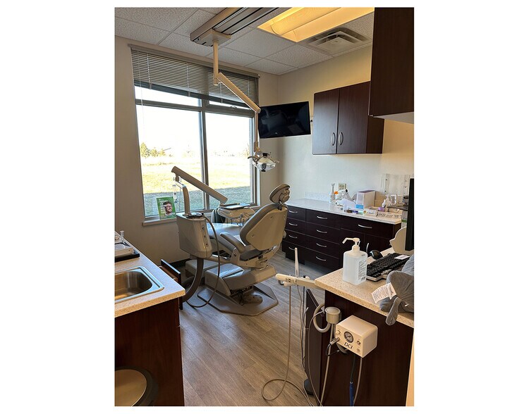 More Photos Of 2848 Cottage Grove Rd, Cottage Grove Medical For Lease