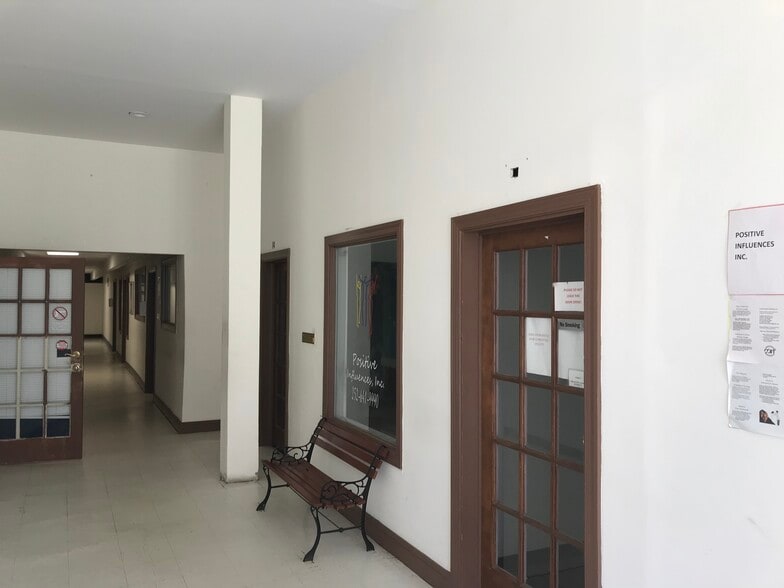 More Photos Of 2111 Saint Andrew St, Tarboro Unknown For Lease