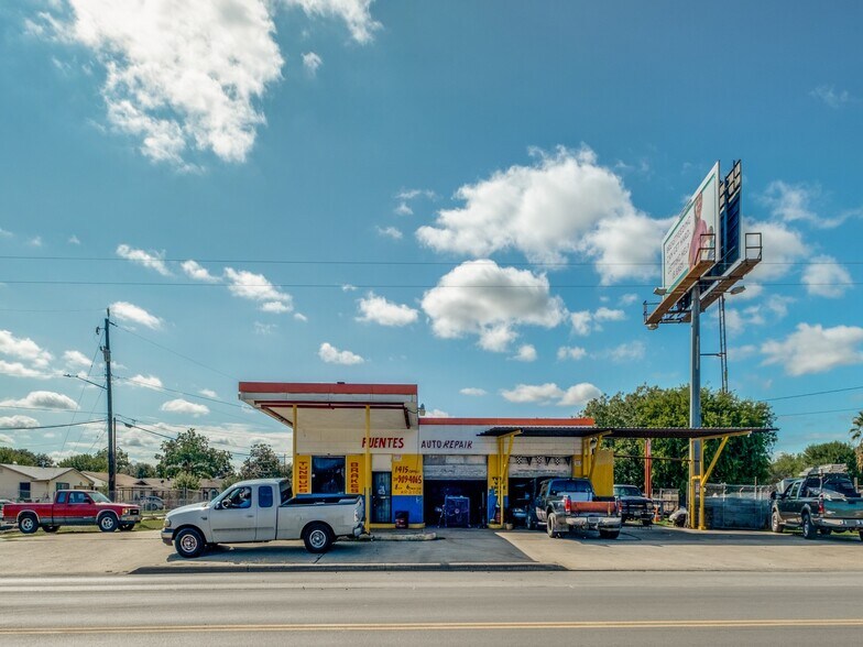 More Photos Of 1415 Cupples Rd, San Antonio Auto Repair For Sale