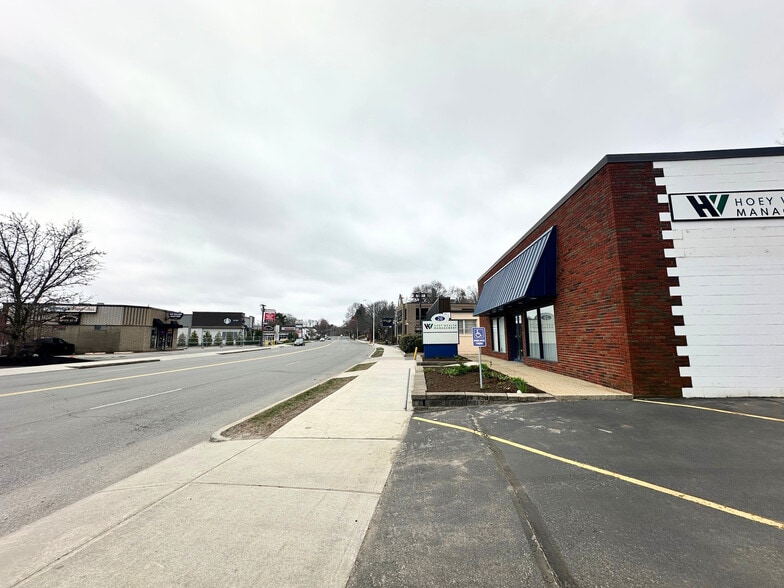 More Photos Of 28 Park Ave, Worcester Office For Lease