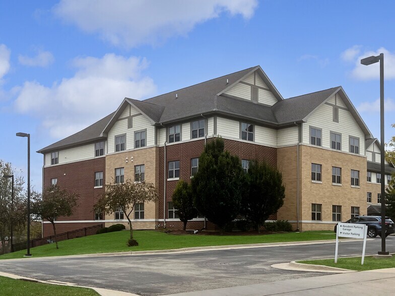 More Photos Of 1401 Wingate Dr, Dubuque Apartments For Sale