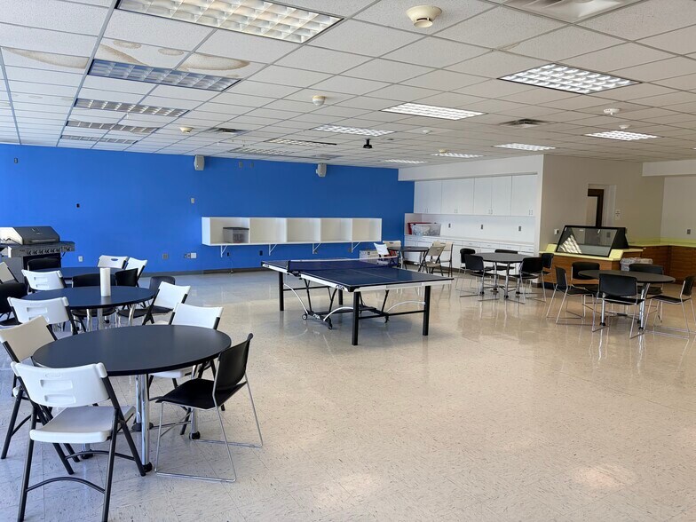 More Photos Of 1105-1141 W 2400 S, Salt Lake City Office For Lease