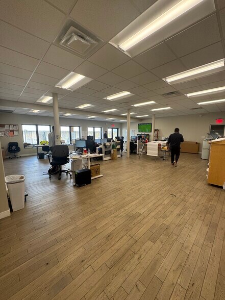 More Photos Of 312-316 City Island Ave, Bronx Apartments For Sale