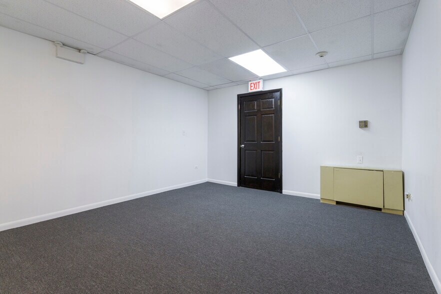 More Photos Of 1835 N 19th Ave, Melrose Park Medical For Lease