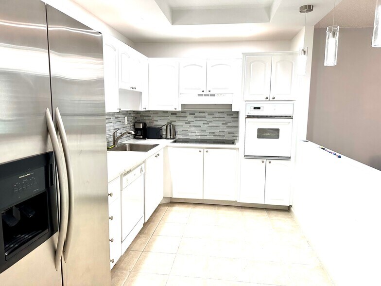 More Photos Of 19370 Collins Ave, Sunny Isles Beach Apartments For Sale