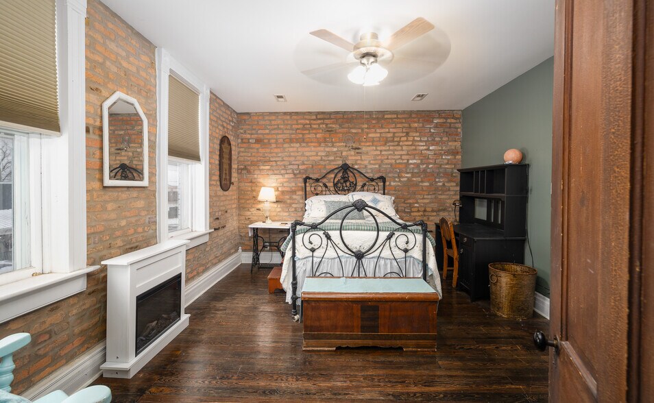 More Photos Of 305 S Alvarado Ave, Belle General Retail For Sale