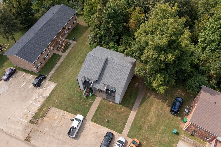 More Photos Of 412 Woodcreek Dr, Radcliff Apartments For Sale