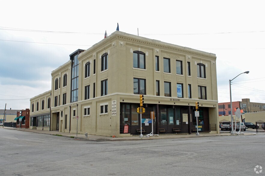 More Photos Of 101 S Jennings Ave, Fort Worth Office Residential For Lease