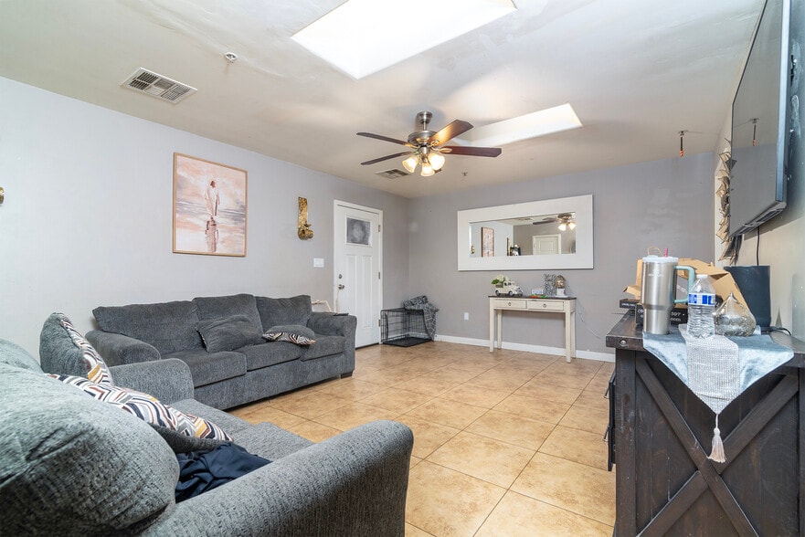 More Photos Of 822 E Montecito Ave, Phoenix Apartments For Sale