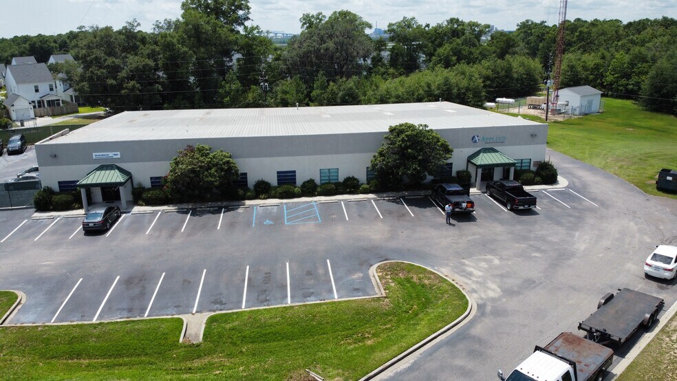 More Photos Of 499 Jessen Ln, Charleston Industrial For Lease