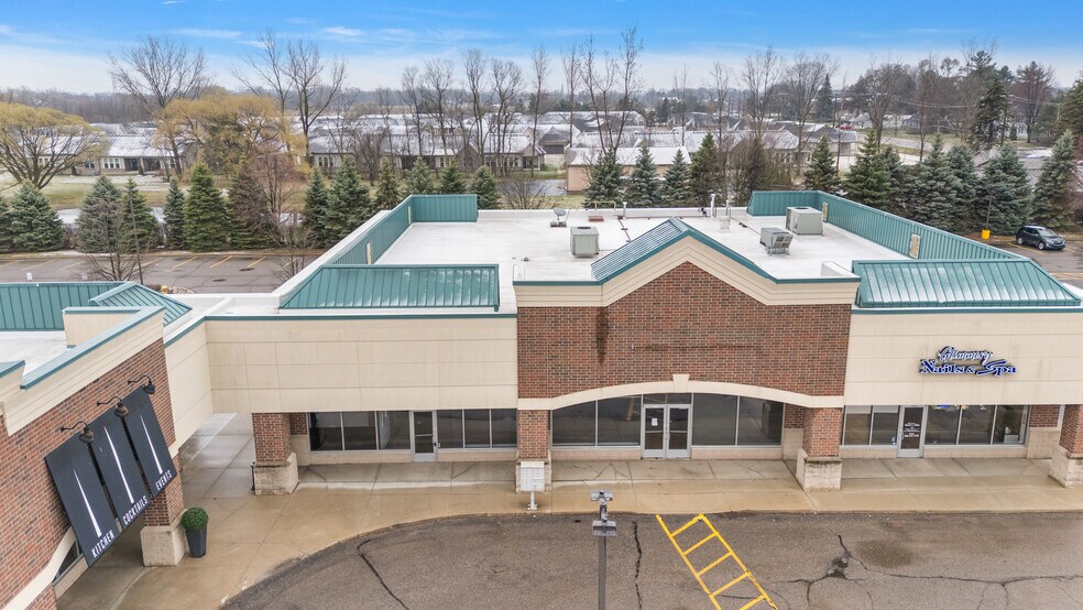 More Photos Of 48884-48884 Romeo Plank Rd, Macomb General Retail For Sale