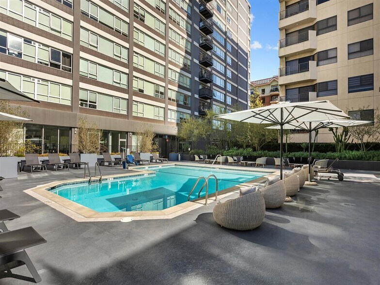 More Photos Of 3460 W 7th St, Los Angeles Apartments For Lease