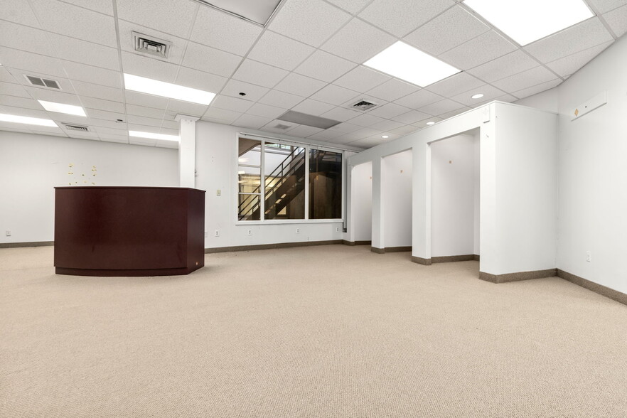 More Photos Of 285-285 Belmont St, Belmont General Retail For Sale