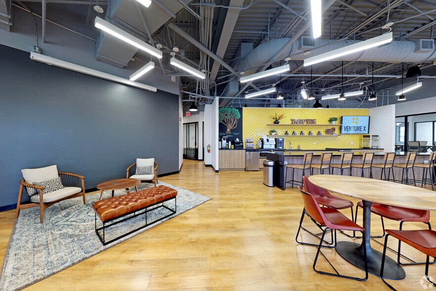 More Photos Of 2000 PGA Blvd, Palm Beach Gardens Coworking Space