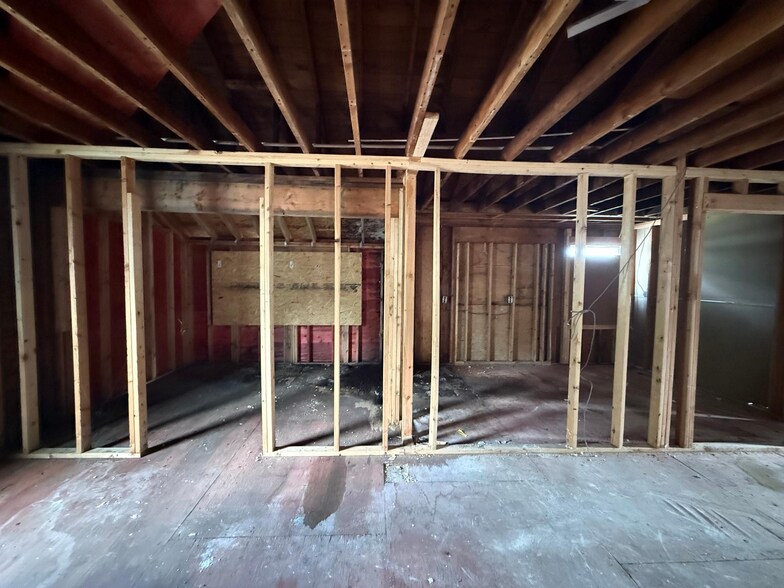 More Photos Of 10 Sidney Ln, Willingboro Freestanding For Sale