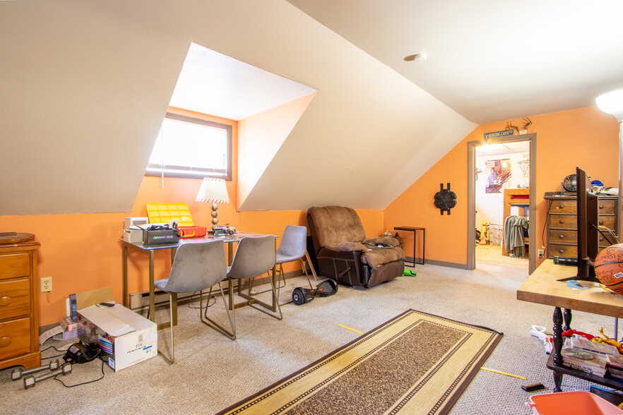 More Photos Of 19 Trestle Rd, Hancock Storefront Retail Office For Sale