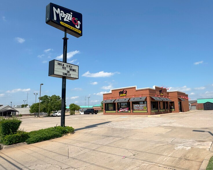 Primary Photo Of 12112 N Pennsylvania Ave, Oklahoma City Restaurant For Sale