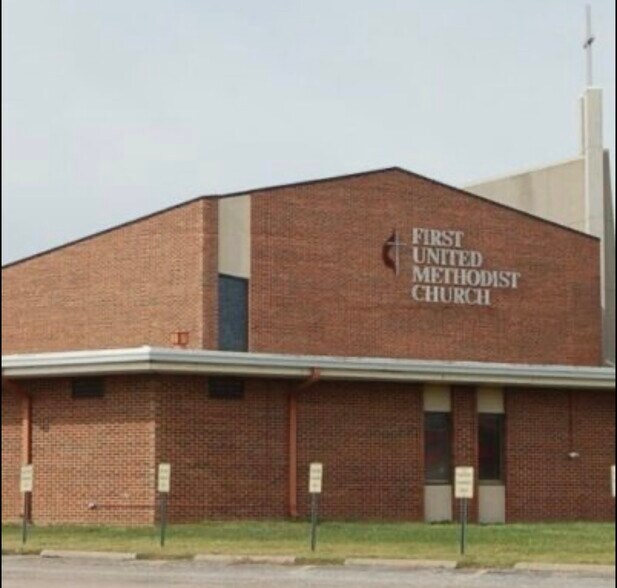 Primary Photo Of 1650 Rainbow Blvd, Excelsior Springs Coworking Space