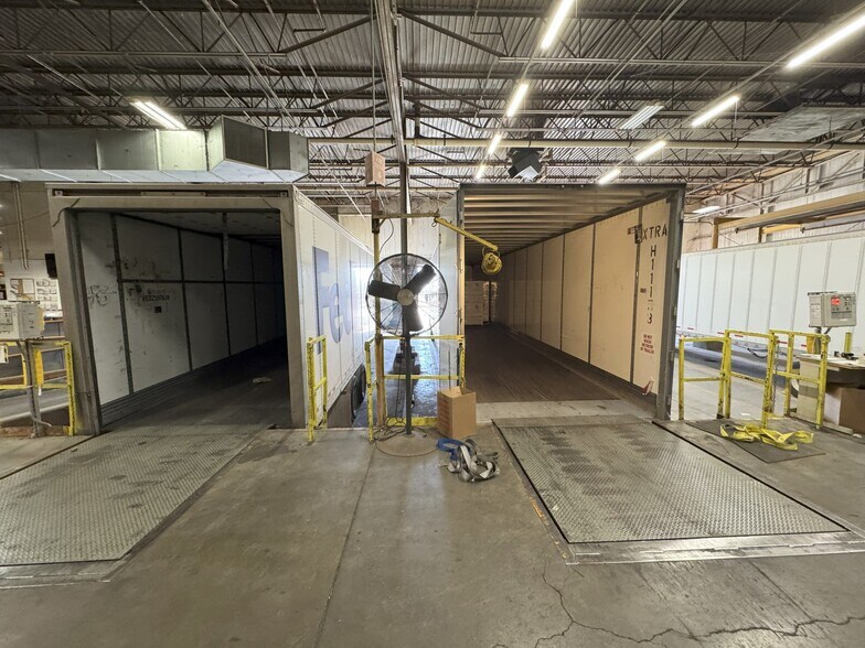 More Photos Of 3401 E 4th Ave, Hutchinson Warehouse For Sale