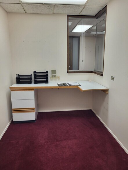 More Photos Of 601 W Central Rd, Mount Prospect Medical For Lease