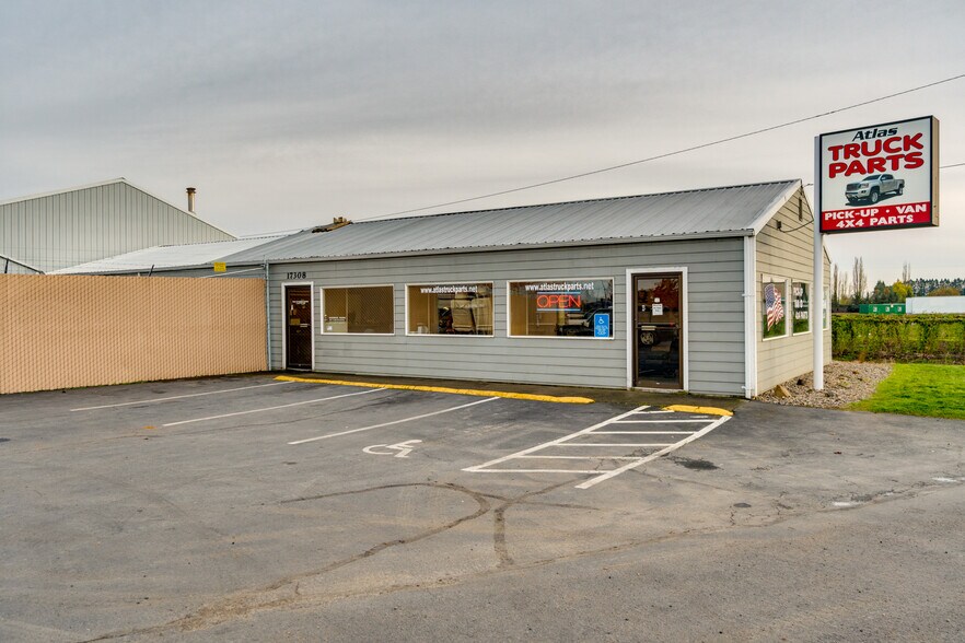 More Photos Of 17308 Highway 99E, Hubbard Auto Salvage Facility For Sale