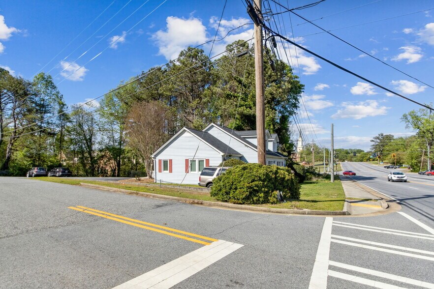 More Photos Of 494 W Crogan St, Lawrenceville Office Residential For Sale