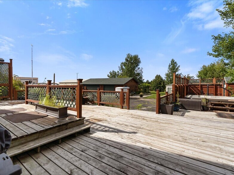 More Photos Of 1435 Anne St NW, Bemidji Office For Sale