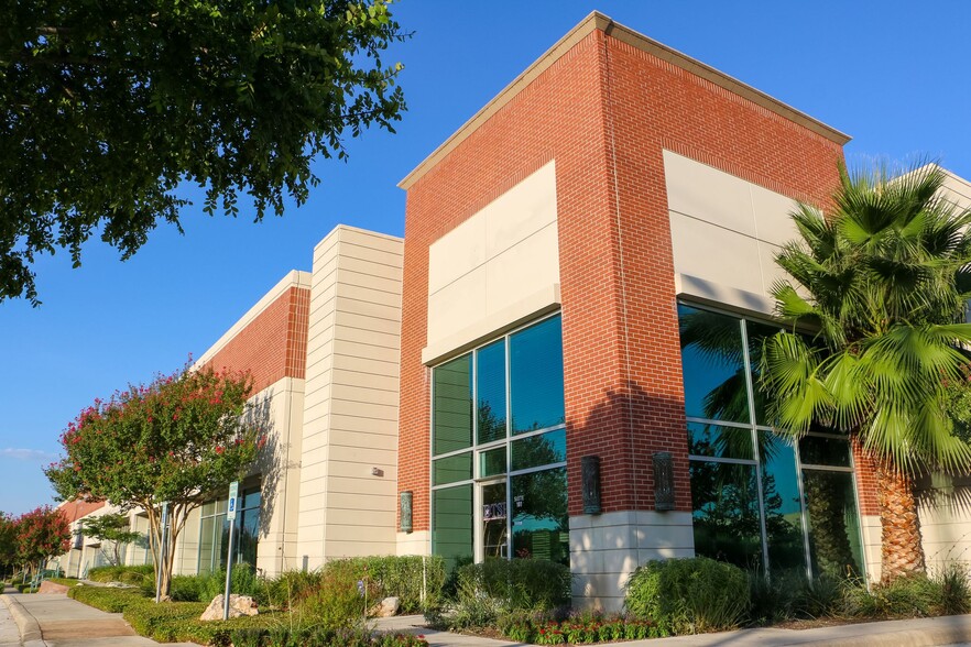 More Photos Of 12508 Jones Maltsberger Rd, San Antonio Office For Lease