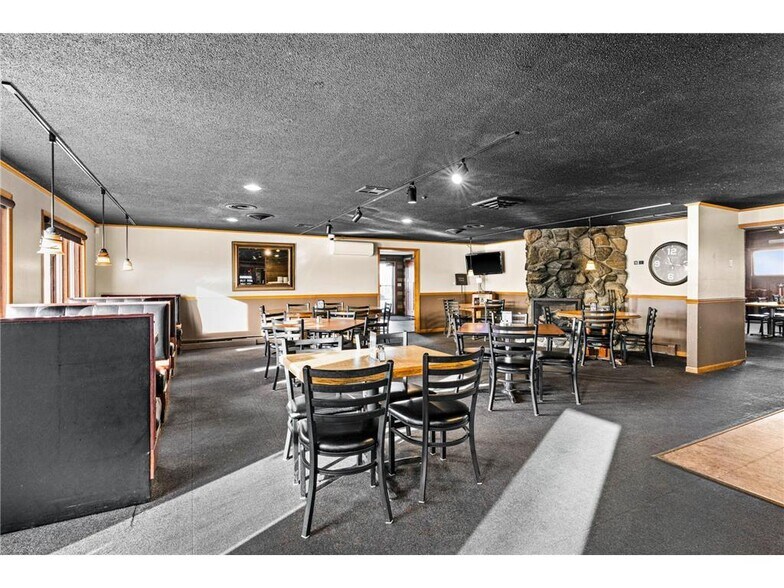 More Photos Of 4654 County Highway 61 hwy, Moose Lake Specialty For Sale