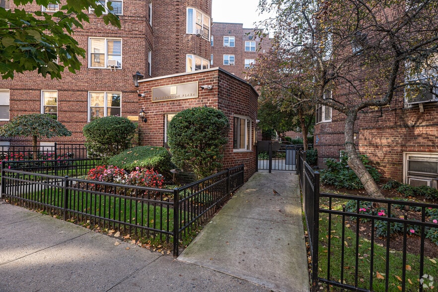 More Photos Of 73-12 35th Ave, Jackson Heights Apartments For Lease