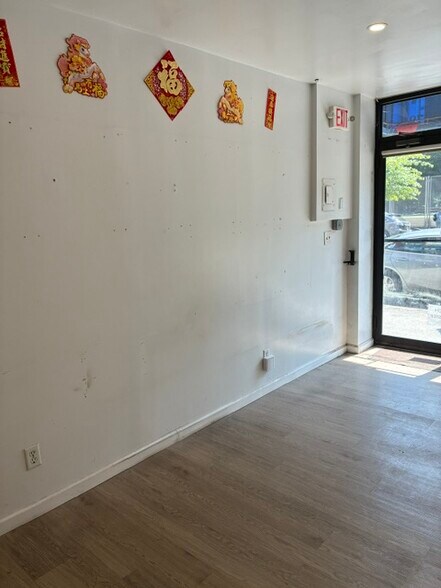 More Photos Of 29 Essex St, New York Apartments For Lease