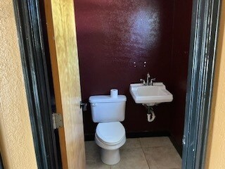 More Photos Of 2900 S Nova Rd, South Daytona Storefront Retail Office For Lease