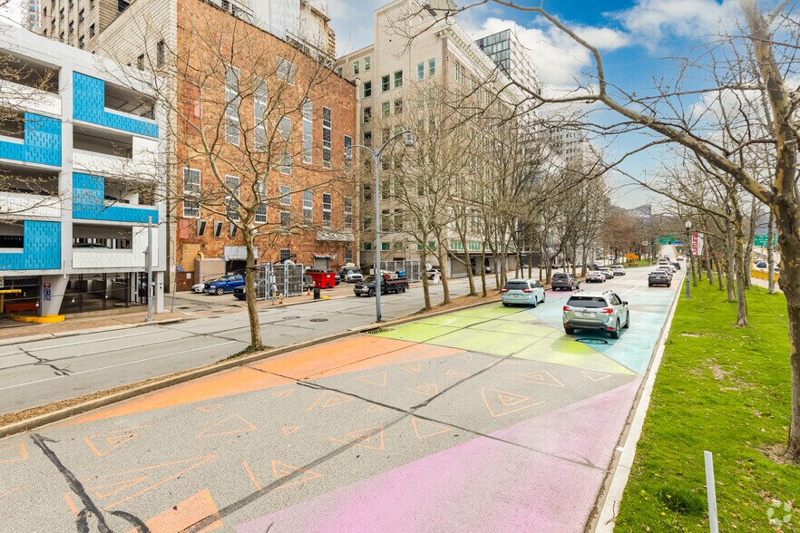 More Photos Of 120 Cecil Pl, Pittsburgh Loft Creative Space For Sale