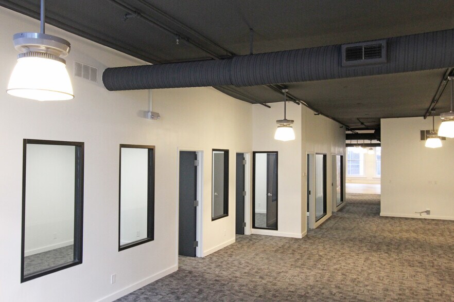 More Photos Of 133 W 4th St, Cincinnati Office For Sale