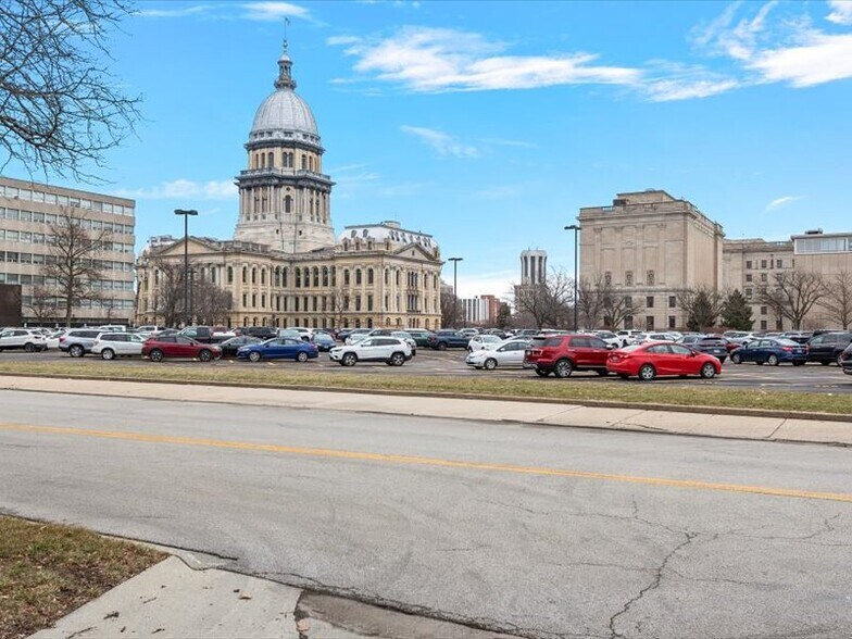 More Photos Of 700 E Adams St, Springfield Hotel For Sale