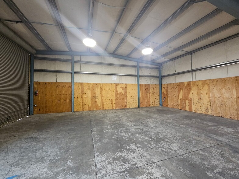 More Photos Of 2939 SW High Desert Dr, Prineville Warehouse For Lease