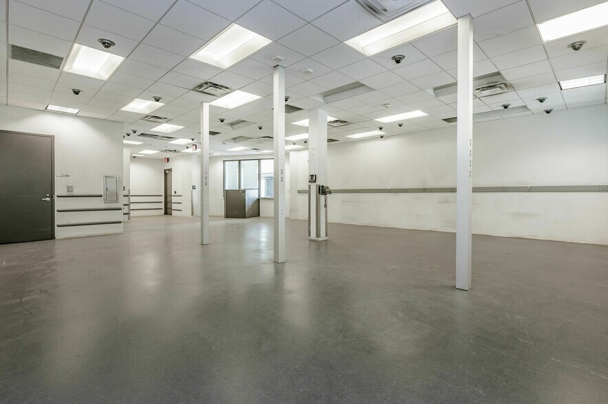 More Photos Of 8101 SW 34th, Amarillo Office For Lease