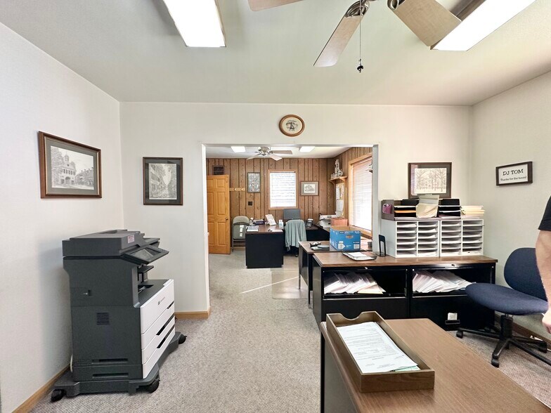 More Photos Of 510 Ridge Rd, Munster Office For Lease