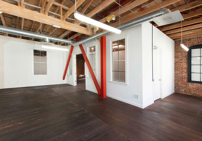 More Photos Of 3001 19th St, San Francisco Office For Lease