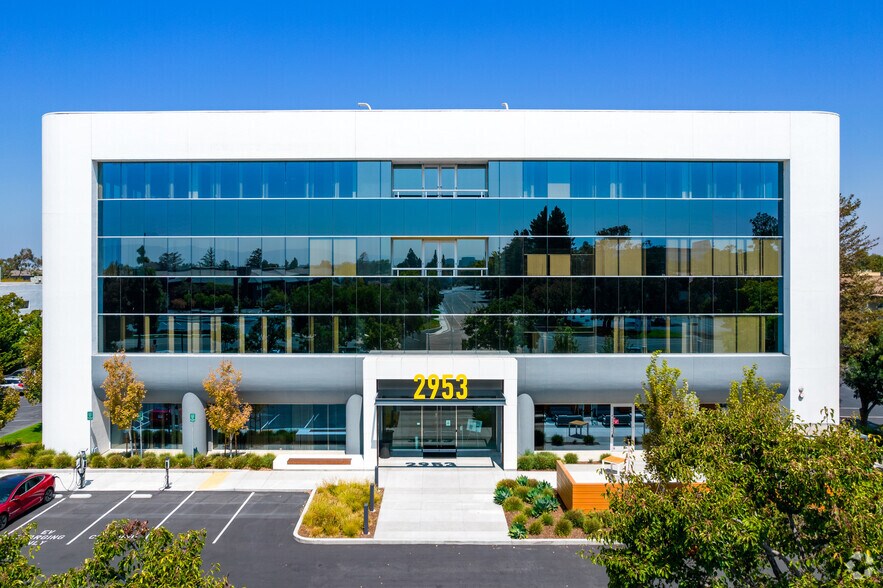 More Photos Of 2953 Bunker Hill Ln, Santa Clara Loft Creative Space For Lease