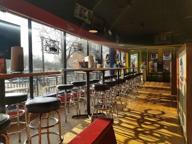 More Photos Of 1115 Massachusetts St, Lawrence Freestanding For Sale