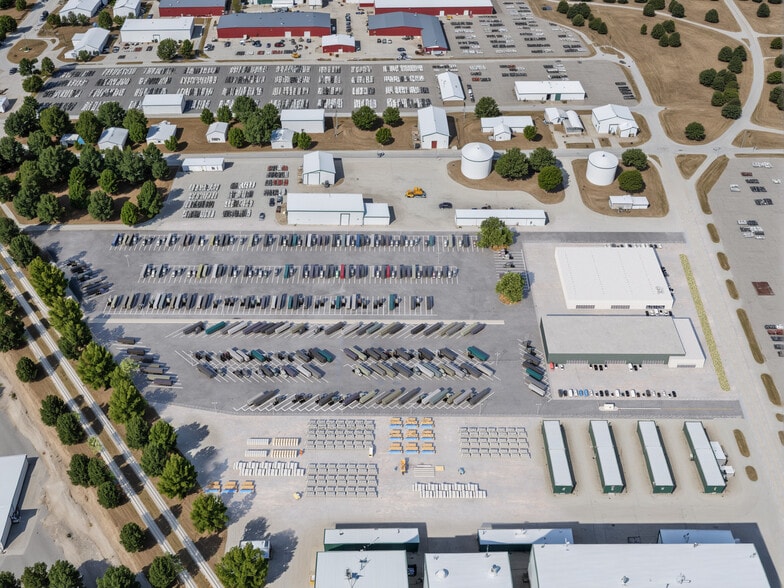 Primary Photo Of 647 N WW White Rd, San Antonio Industrial For Lease