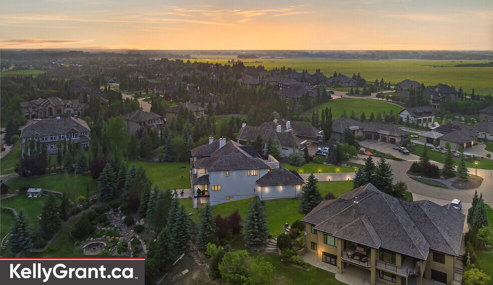 More Photos Of 136 River Heights Ln, Sturgeon County Multifamily For Sale