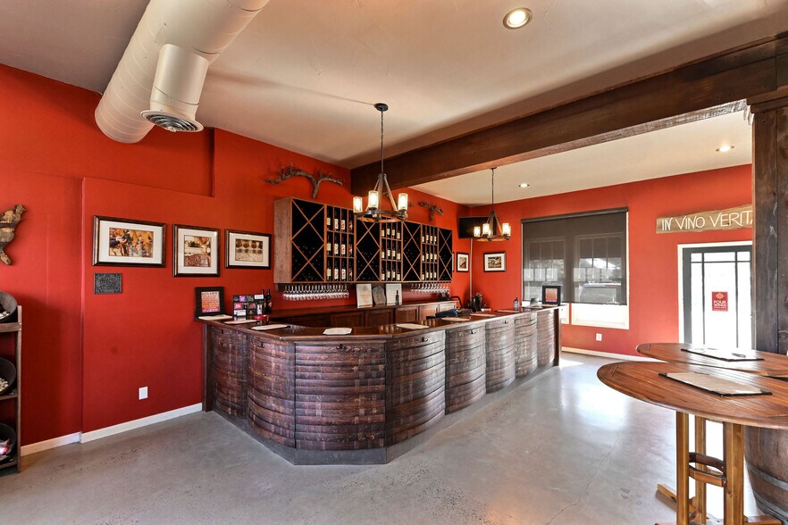 More Photos Of 219 Main St, Murphys Storefront For Sale