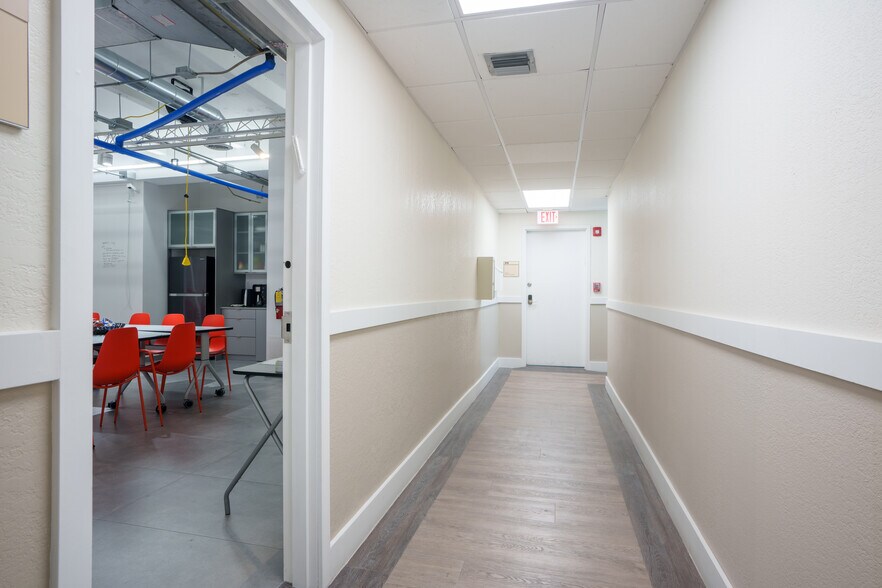 More Photos Of 2450 Hollywood Blvd, Hollywood Loft Creative Space For Sale