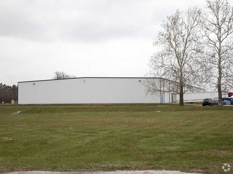 More Photos Of 11360 E State Route 114, Momence Manufacturing For Lease