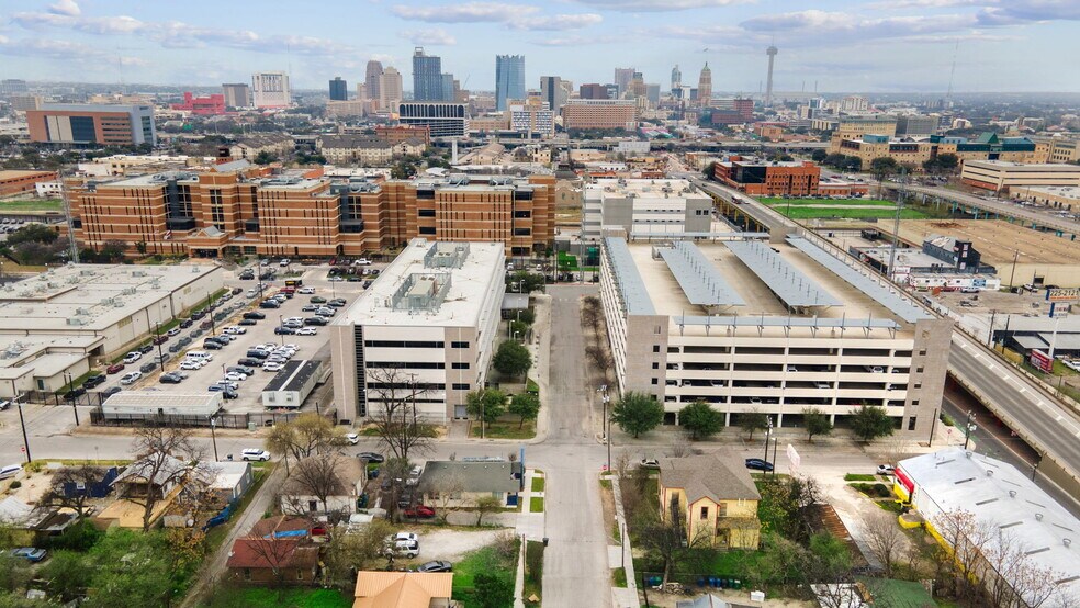 More Photos Of 125 N San Marcos, San Antonio Office Residential For Sale