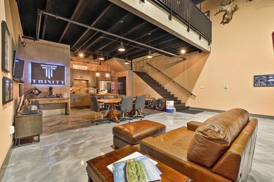 More Photos Of 1435 FM 1463 Rd, Katy Showroom For Sale